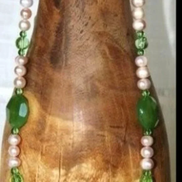 Hand made necklace fresh water pearl green jade semi precious stones - Picture 2 of 4